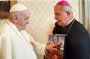 Biskup Jan Piotrowski wspomina nauczanie Ojca Świętego Franciszka