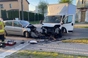 Wypadek na skrzyżowaniu w Skarżysku. Dwie osoby poszkodowane