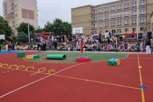 Nowe boiska przy SP 13 oficjalnie otwarte