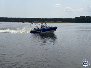 Policjanci dbają już o bezpieczeństwo plażowiczów w Sielpi