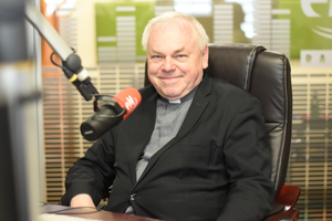 Ksiądz Stanisław Słowik: Niesiemy pomoc potrzebującym