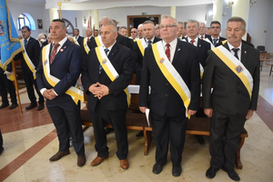 Dziesięć lat Rycerzy Kolumba w Domaszowicach. Modlił się z nimi biskup Jan Piotrowski