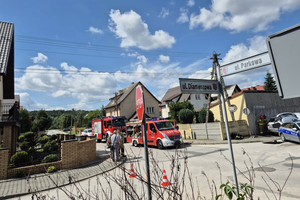 Wypadek z udziałem policyjnego radiowozu. Cztery osoby w szpitalu