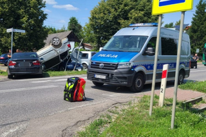 Wypadek w Dębskiej Woli. Dwie osoby w szpitalu
