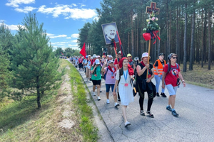 Częstochowa coraz bliżej. Pielgrzymi dotarli do Koniecpola