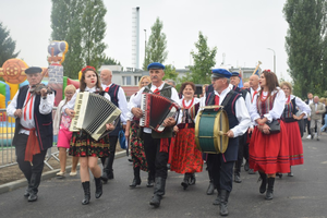 [FOTO] Tłumy na dożynkach powiatowych w Piekoszowie