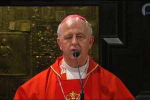 Nocne czuwanie wiernych z diecezji na Jasnej Górze