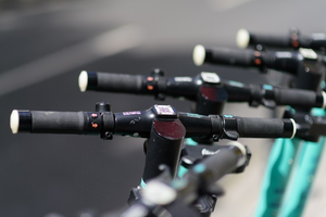 Coraz więcej nietrzeźwych użytkowników hulajnóg. W poniedziałek zatrzymano dwie osoby