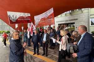 [FOTO] Pikietowali przeciwko edukacji zdrowotnej w szkołach