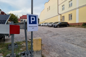 Koniec horrendalnych opłat na parkingu przy pogotowiu?
