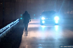 Zbliża się jesień, więc policjanci przypominają o odblaskach