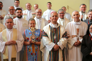 Biskup Jan Piotrowski na spotkaniu Papieskich Dzieł Misyjnych