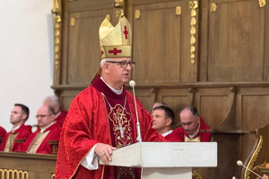[FOTO] Biskup Jan Piotrowski: Bóg nas potrzebuje i jest z nami