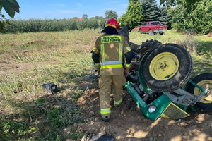 Tragedia na polu, nie żyje mężczyzna