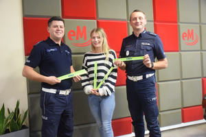 Październik miesiącem odblasków. Mały gadżet, a ratuje życie