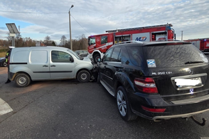 Wypadek na skrzyżowaniu. Siedmiomiesięczna dziewczynka w szpitalu
