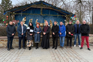 Biskup Jan Piotrowski poświęcił naszą Szopkę Bożonarodzeniową