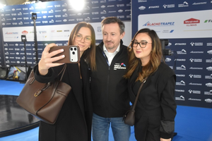 Trwa Dach Forum w Targach Kielce. Adam Małysz spotkał się ze zwiedzającymi