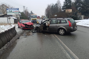 Wypadek na Łódzkiej w Kielcach. Kobieta straciła przytomność