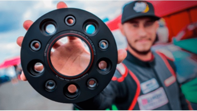 Dystanse do kół – sposób na lepszą stylistykę i osiągi samochodu