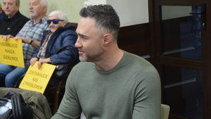 Nie dostał mandatu, ale może go stracić