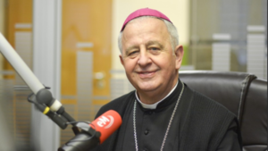 Biskup Kielecki Jan Piotrowski: Chrystus Zmartwychwstały przynosi pokój