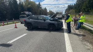 Wypadek na S7. Jedna osoba w szpitalu