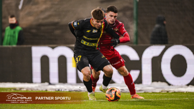 Pierwsza z dwóch batalii o utrzymanie! Korona zmierzy się z Widzewem Łódź