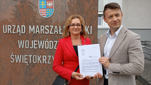 Posłowie chwalą „Przystanek: Rodzina” i apelują o szersze wsparcie dla rodziców