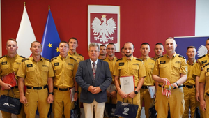 Wojewoda odznaczył złotych medalistów w sporcie pożarniczym