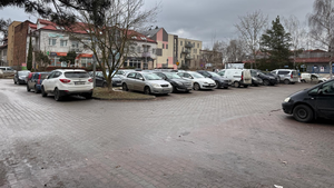 Parking przy Kościuszki bez dzierżawcy, przez kilka dni zaparkujesz tu za darmo 