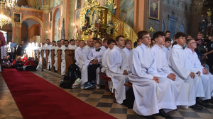 Biskup Jan Piotrowski pobłogosławił ministrantów. Wyjątkowa uroczystość w Sędziszowie